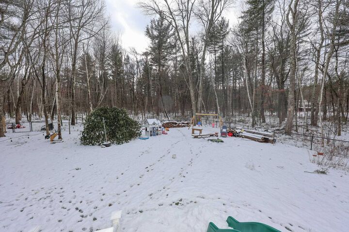 Property Photo: 27 Willow Street NH 03076