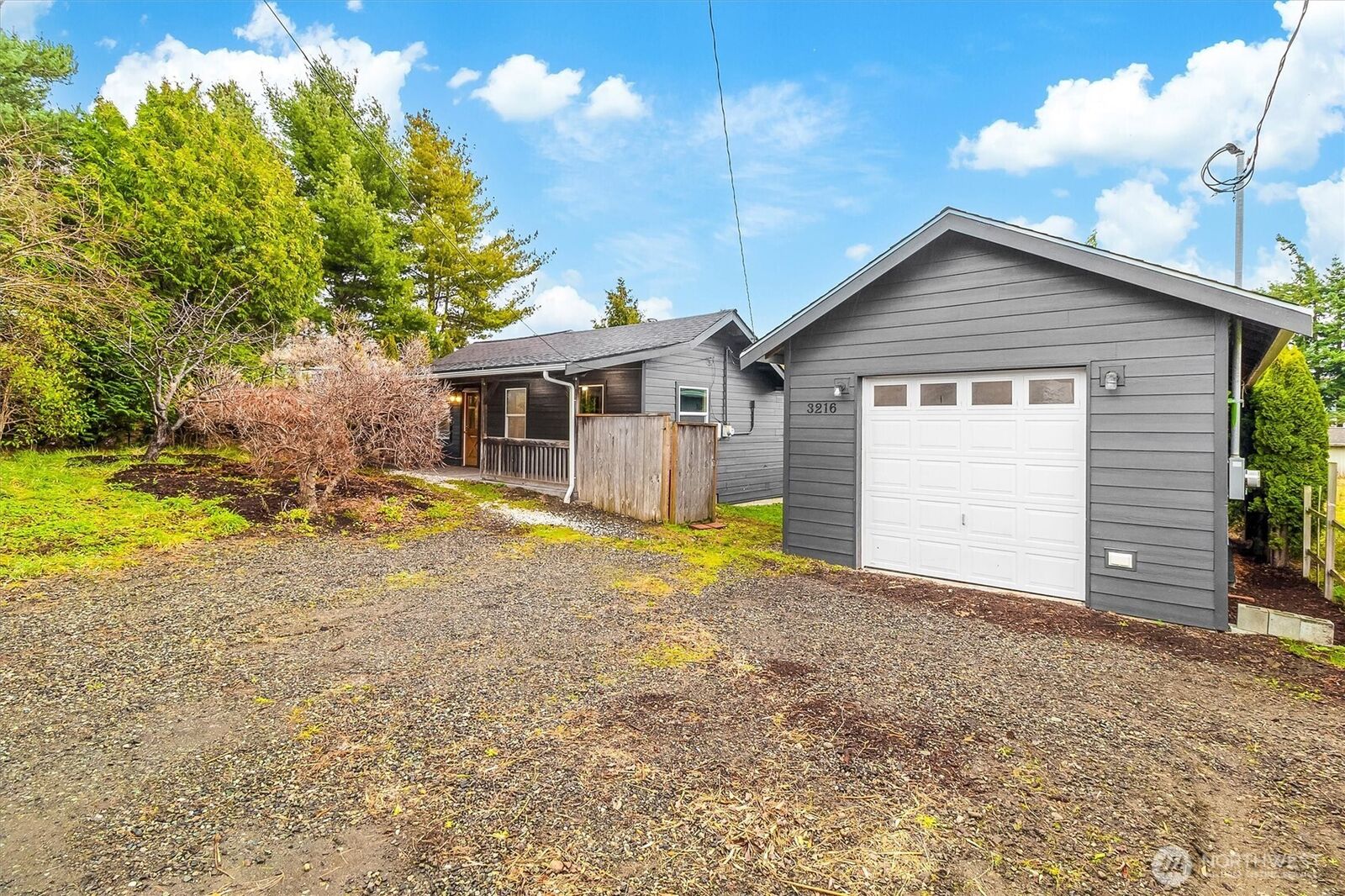 Property Photo:  3216  Bennett Drive  WA 98225 