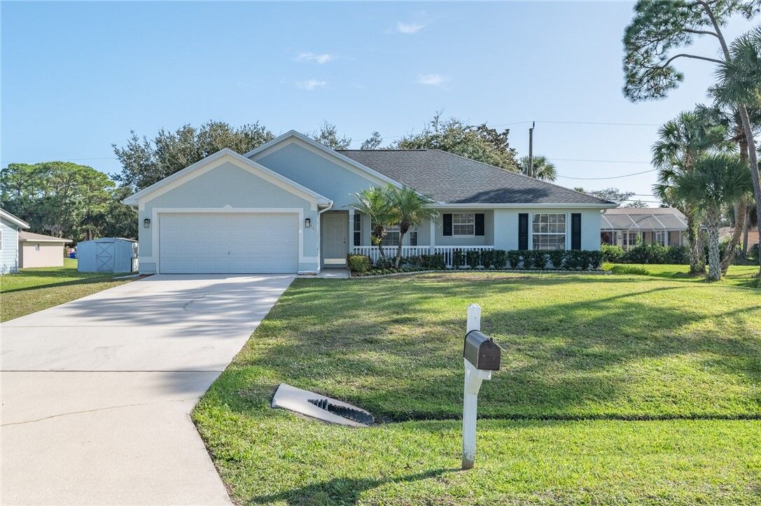 Property Photo:  331 Easy Street  FL 32958 