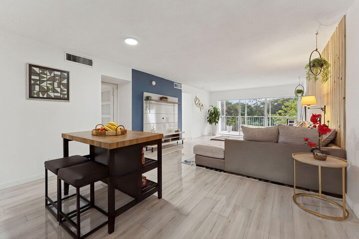 Property Photo: 3150 N Palm Aire Drive 308 FL 33069