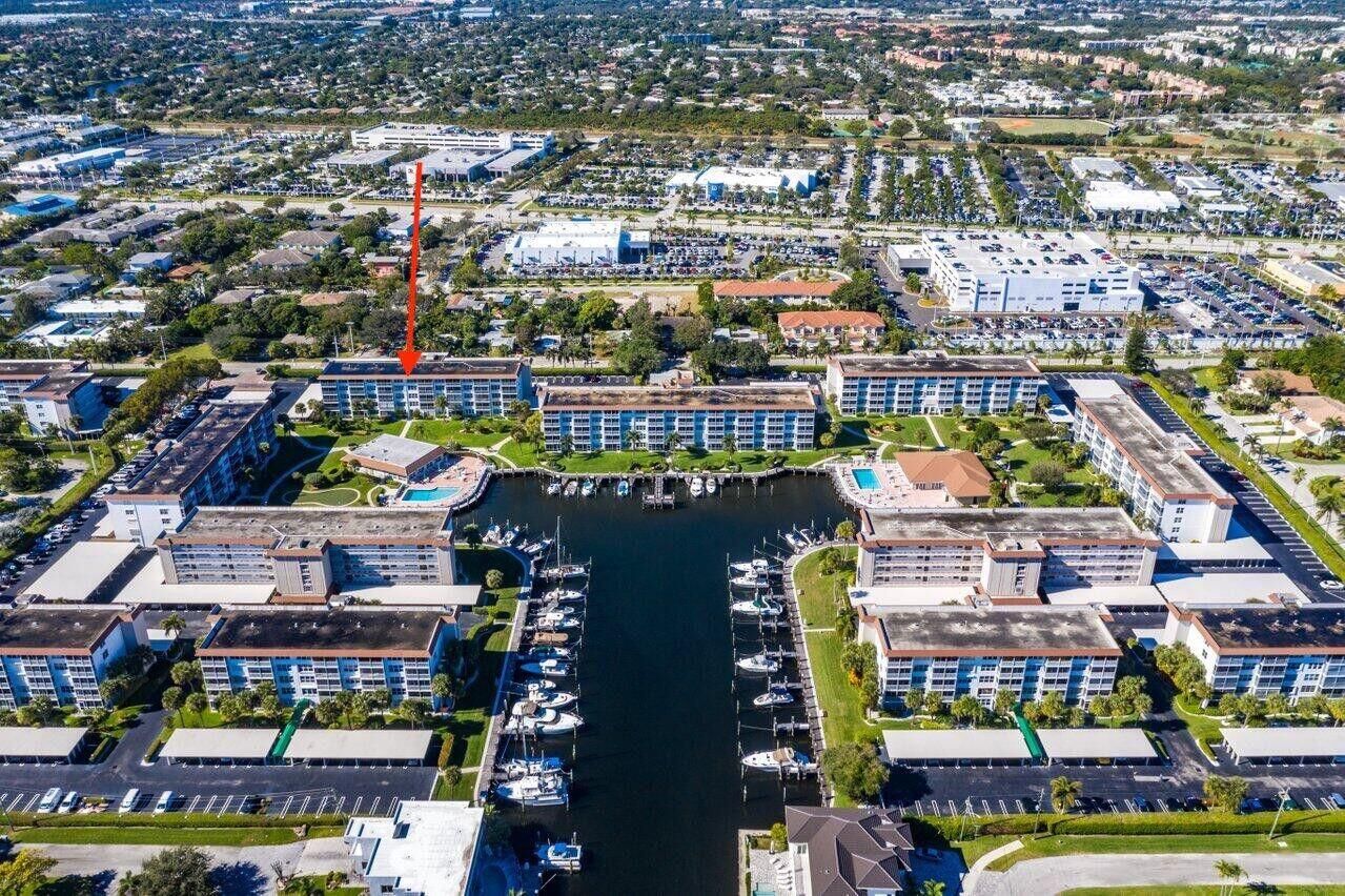 Property Photo: 2717 Florida Boulevard 424 FL 33483