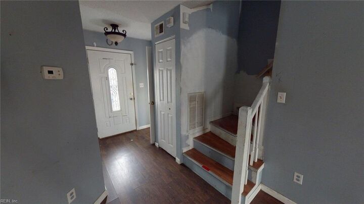 Property Photo:  134 Wexford Dr E  VA 23434 