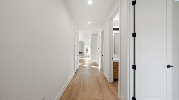 Property Photo:  919 Brown St  WA 99350 