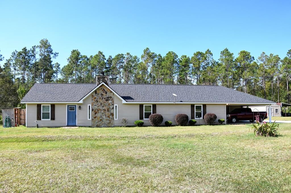 Property Photo: 5860 Nichols Lane GA 31601