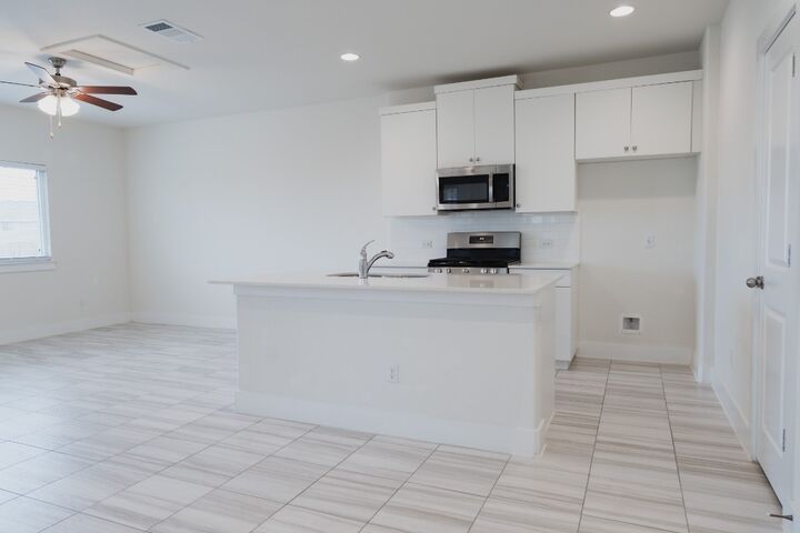 Property Photo:  319 Alamar Knot Way 212  TX 78626 