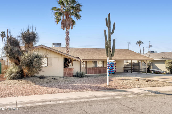 Property Photo:  921 E Campus Drive  AZ 85282 
