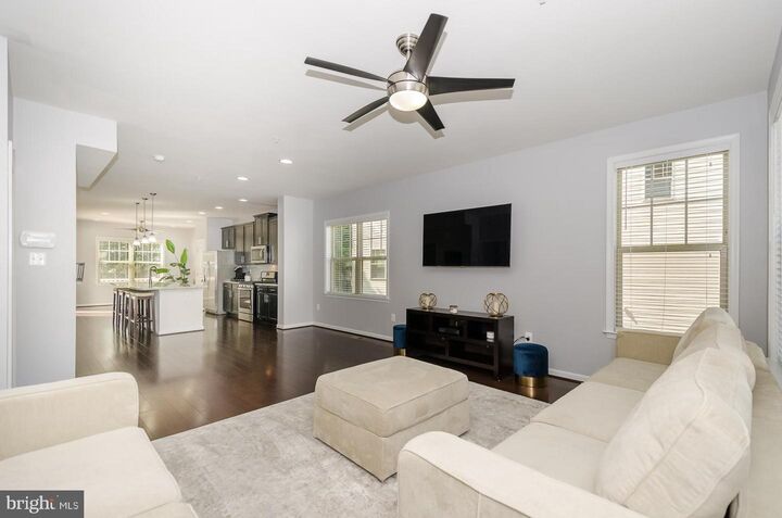 Property Photo: 7523 Holly Ridge Drive MD 21060