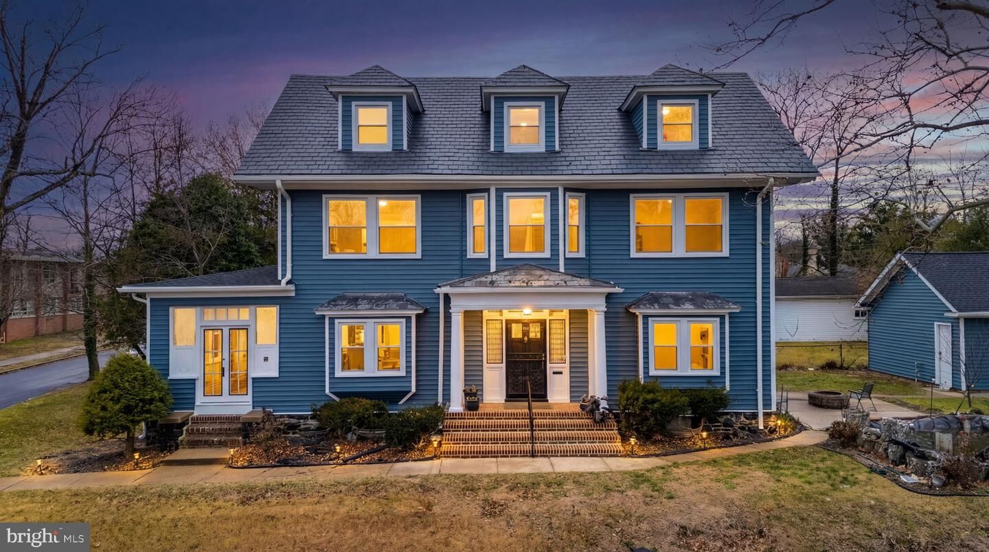 Property Photo:  3300 Carlisle Avenue  MD 21216 