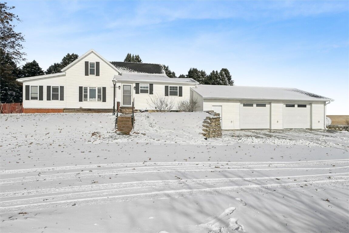 Property Photo:  6360 Hwy 21  IA 52224 