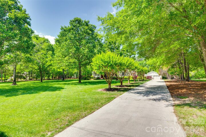 Property Photo: 4307 Edgeland Road SC 29712