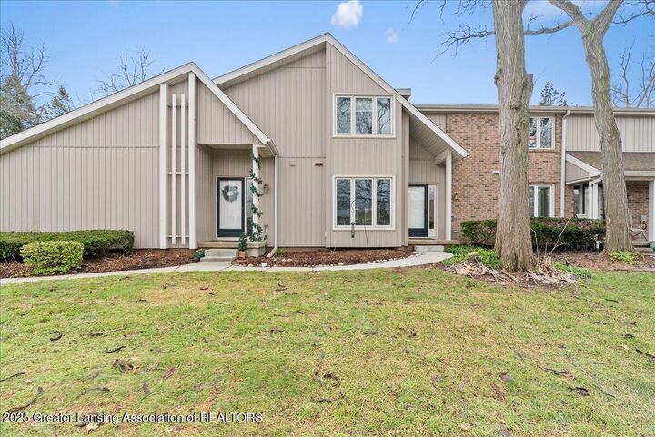 Property Photo:  1283 N Chartwell Carriage Way  MI 48823 