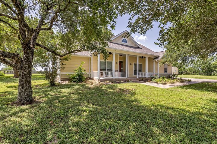 Property Photo: 1075 Harrisburg Road TX 77833