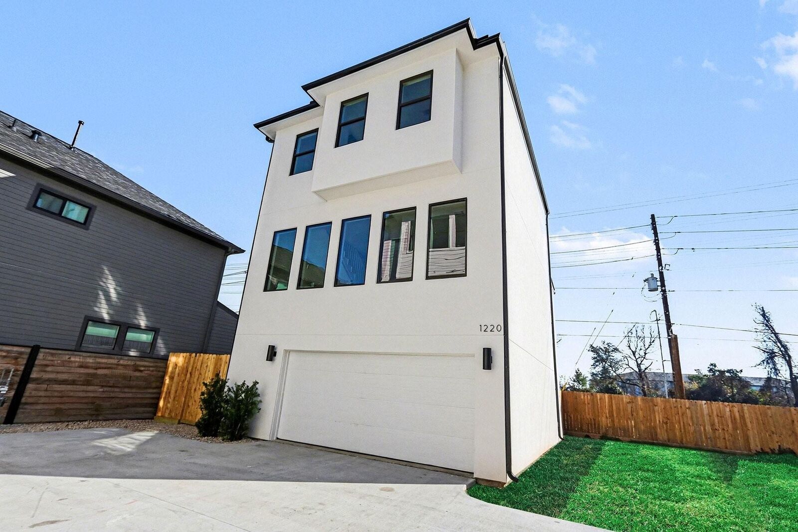 Property Photo:  1220 Wycliffe Drive  TX 77043 