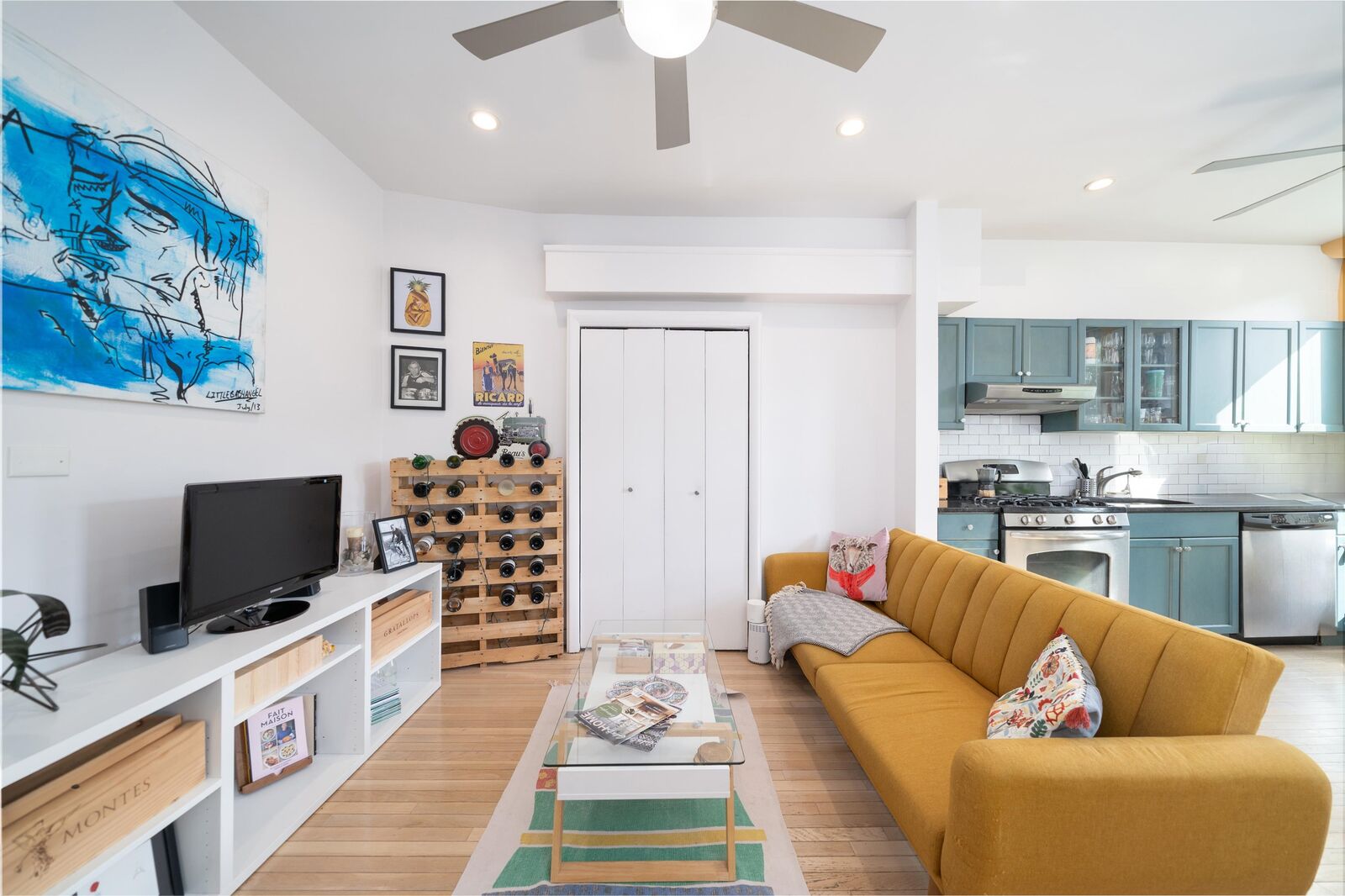 Property Photo:  201 Pavonia Ave Unit 2R  NJ 07302 