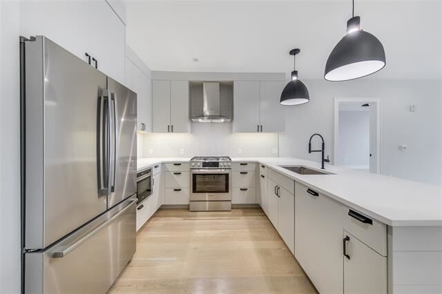 Property Photo: 366 6th St 303 NJ 07302