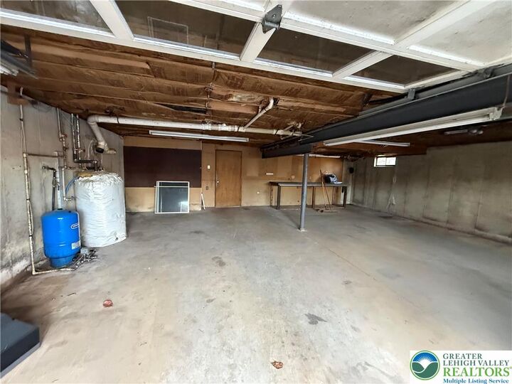 Property Photo:  530 Old Main Street  PA 18088 