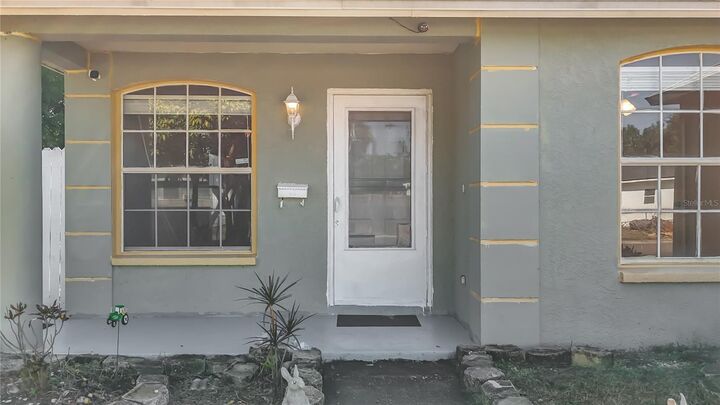 Property Photo:  1926 29th Avenue N  FL 33713 