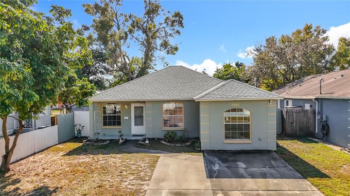 Property Photo: 1926 29th Avenue N FL 33713