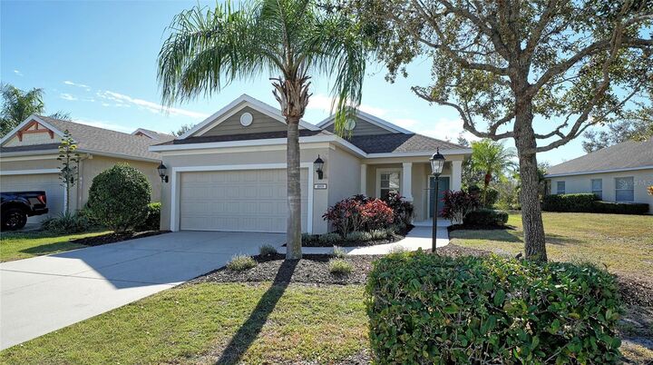 Property Photo:  4919 Newport News Circle  FL 34211 