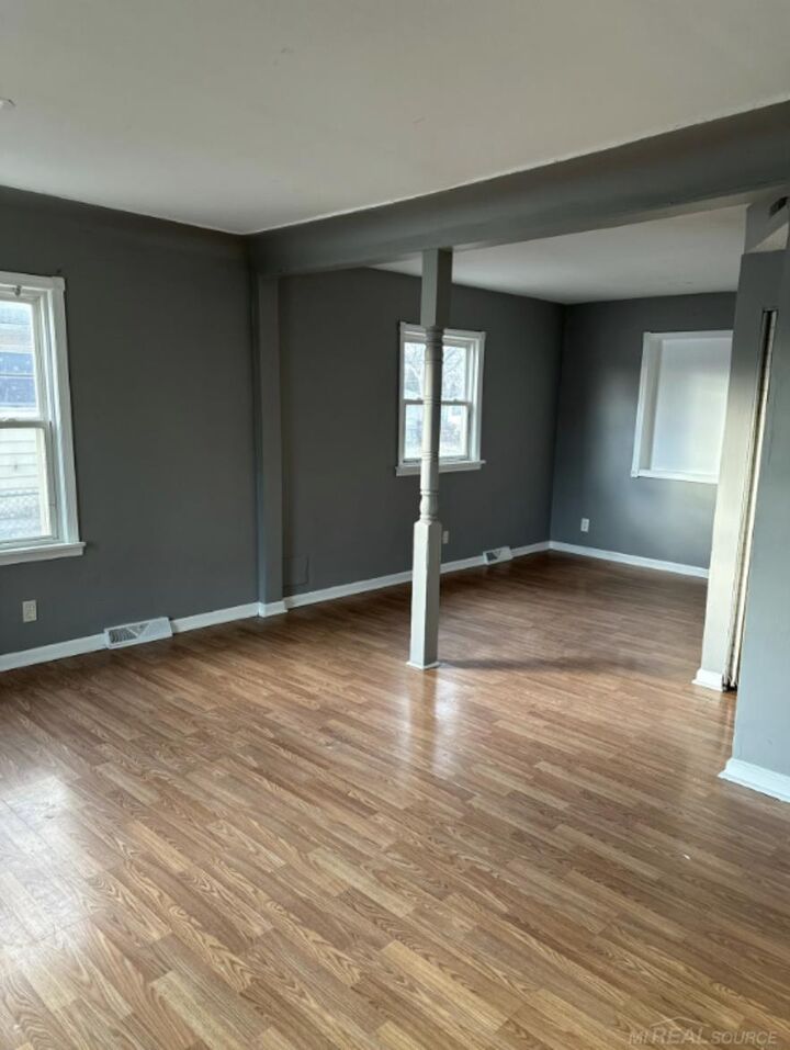 Property Photo:  8701 Toepfer Road  MI 48089 