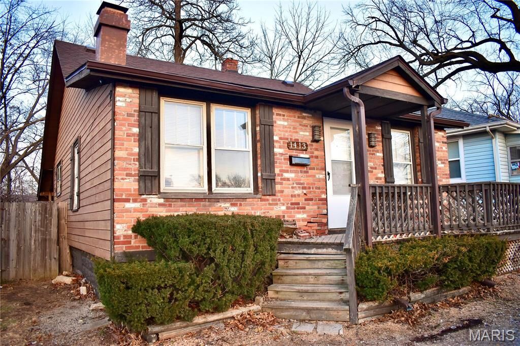 Property Photo:  1413 Milton Road  IL 62002 