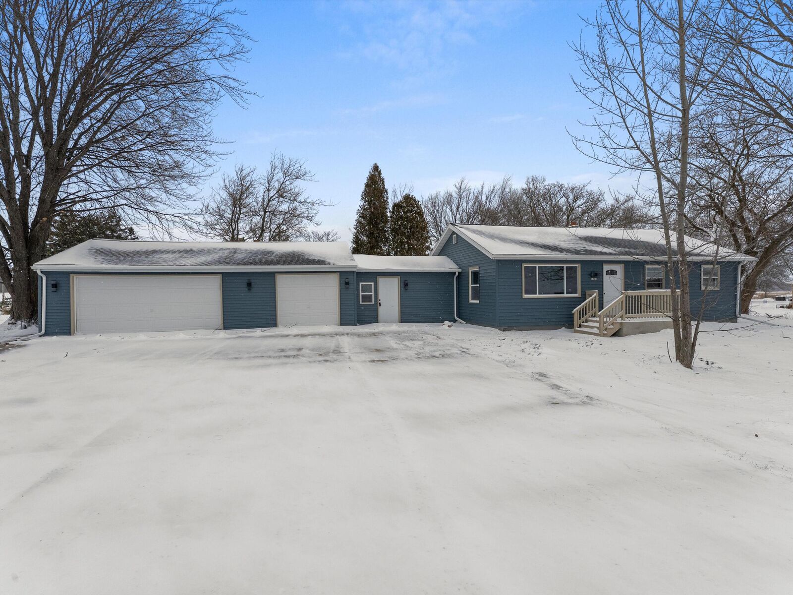 Property Photo:  6724 County Road V -  WI 53085 