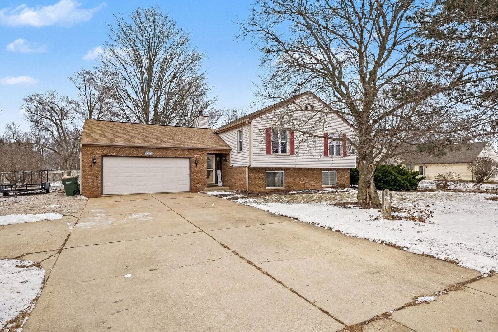 Property Photo:  25327 W Reed Street  IL 60410 
