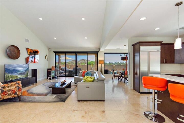 Property Photo:  11 Vista Loma Drive  CA 92270 