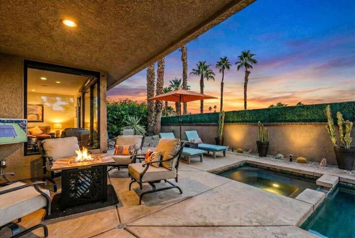 Property Photo:  11 Vista Loma Drive  CA 92270 