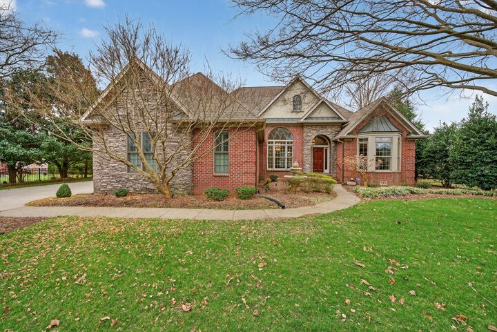 Property Photo: 1504 Winterberry Dr TN 37130