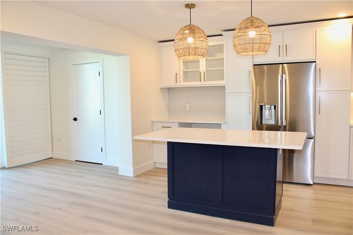 Property Photo:  333 Harbour Drive 109  FL 34103 