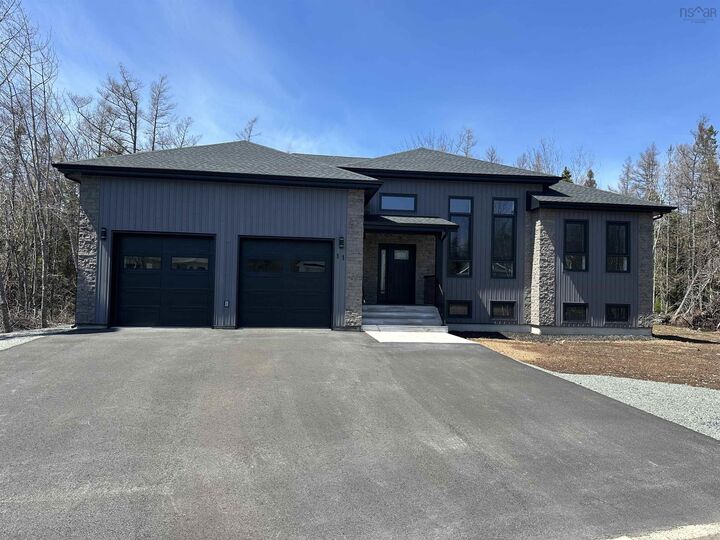 Property Photo: 11 Chiavari Close NS B9A 2M3