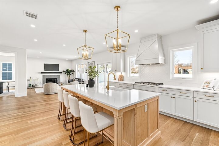 Property Photo:  8 Callahan Drive  MA 01801 