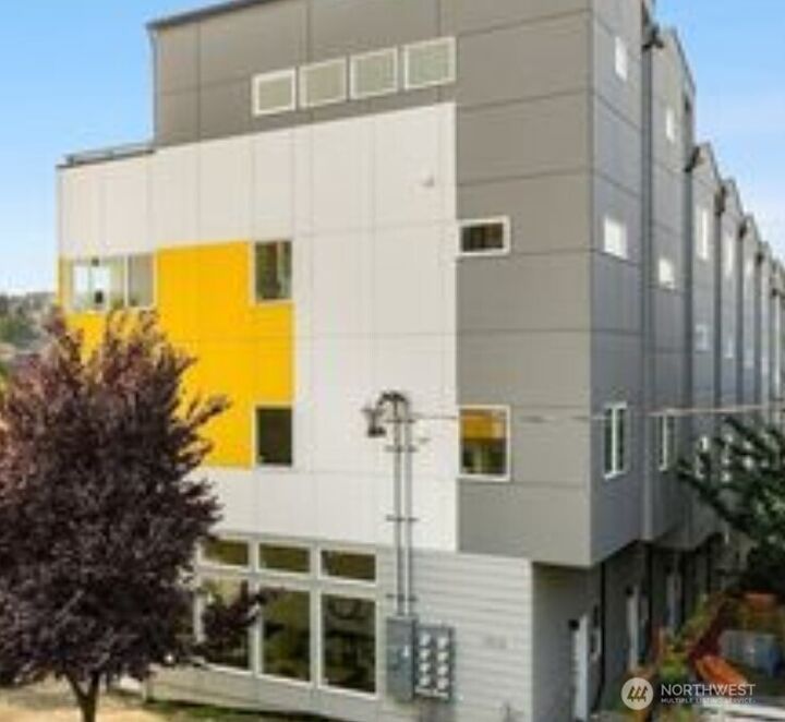 Property Photo: 1919 24th Avenue S C WA 98144