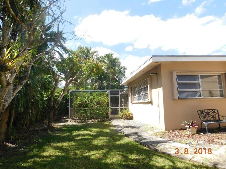 Property Photo:  6608 SW 65th Street  FL 33143 