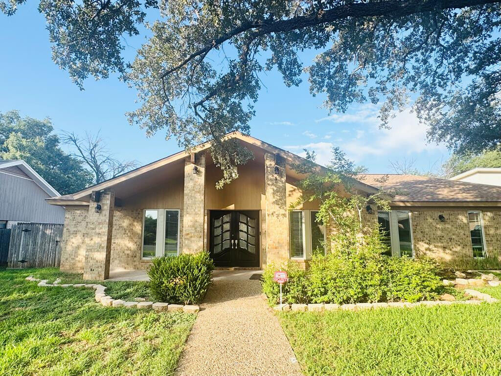 Property Photo:  3605 Wildewood Drive  TX 76904 
