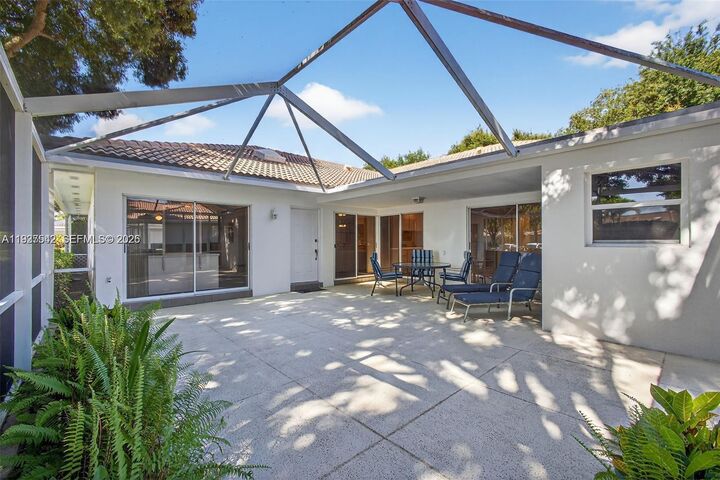 Property Photo: 7102 Geminata Oak Ct 7102 FL 33410