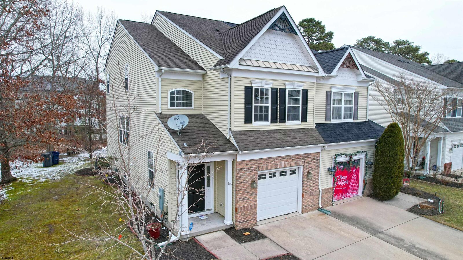 Property Photo:  23 Meadow Cir  NJ 08330-4933 