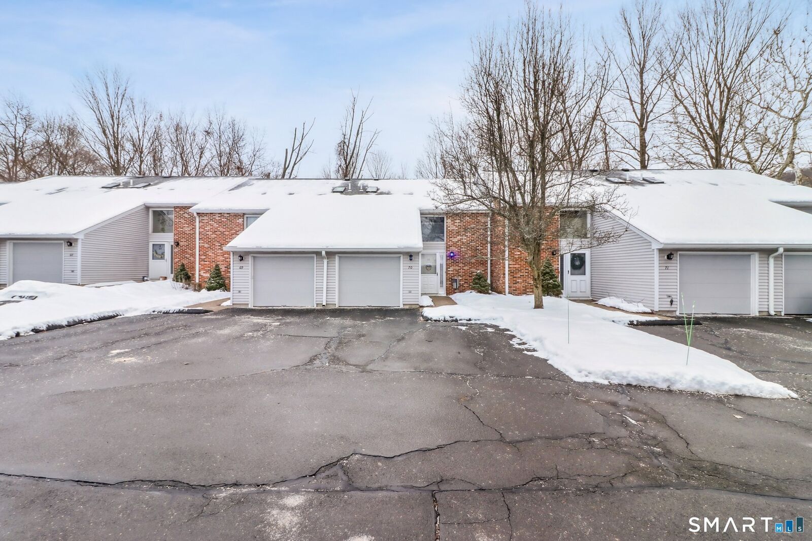 Property Photo:  705 Lake Avenue 70  CT 06010 