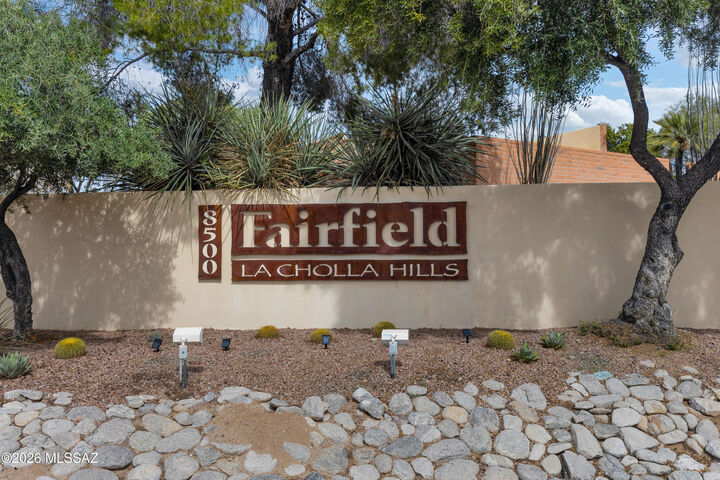 Property Photo: 8631 N Little Oak Lane AZ 85704