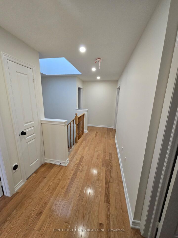 Property Photo:  10 Willow Landing  ON L6E 0H2 