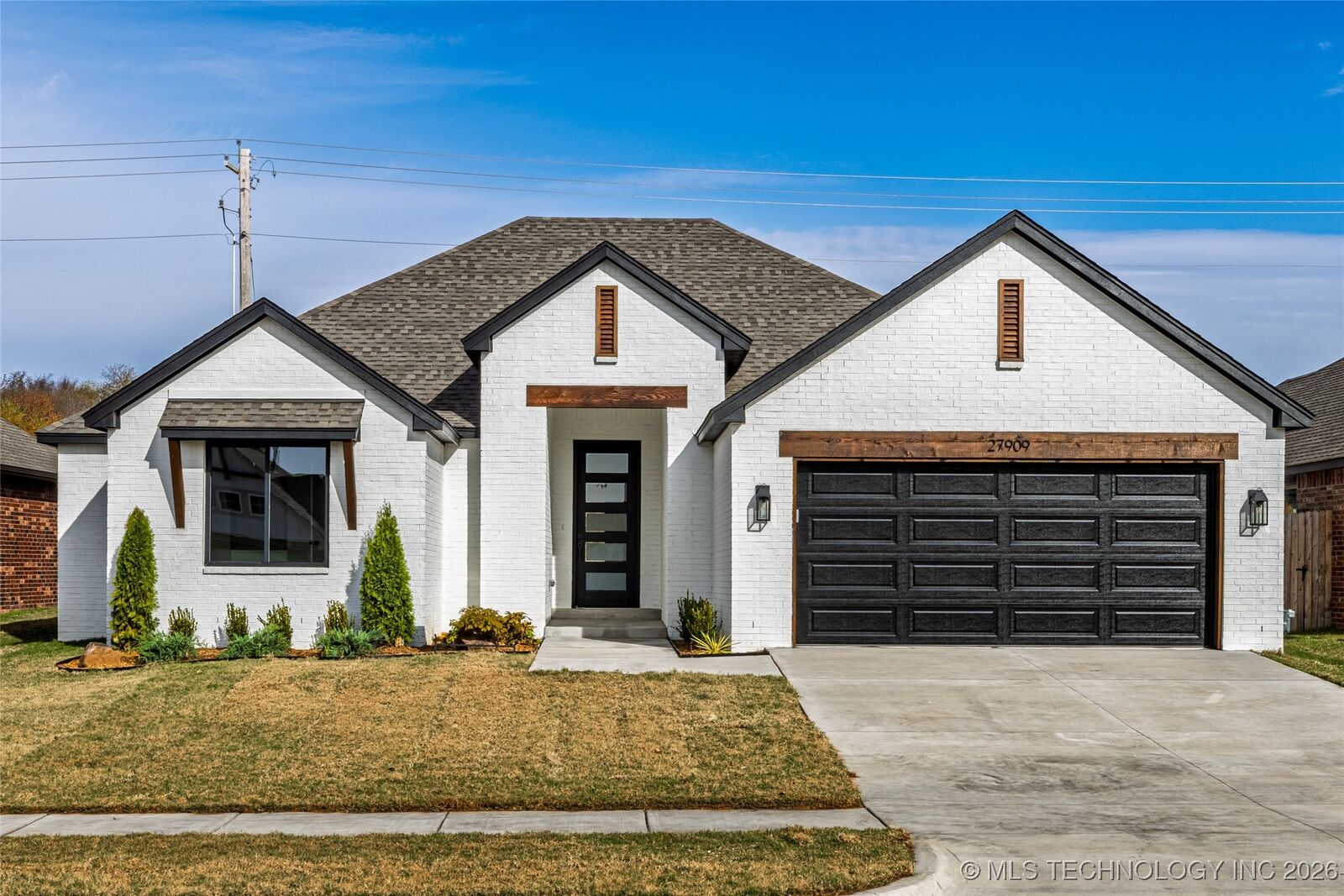 Property Photo:  27909 E 107th Street S  OK 74429 