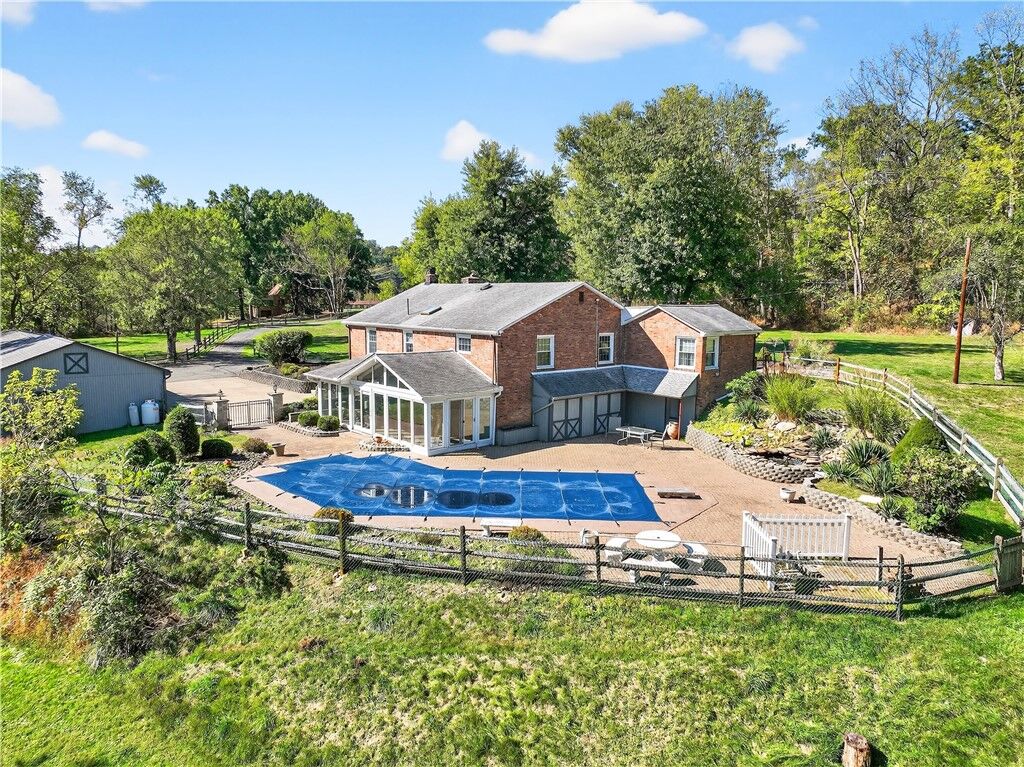 Property Photo:  1801 McCorkle  Road  PA 15129 