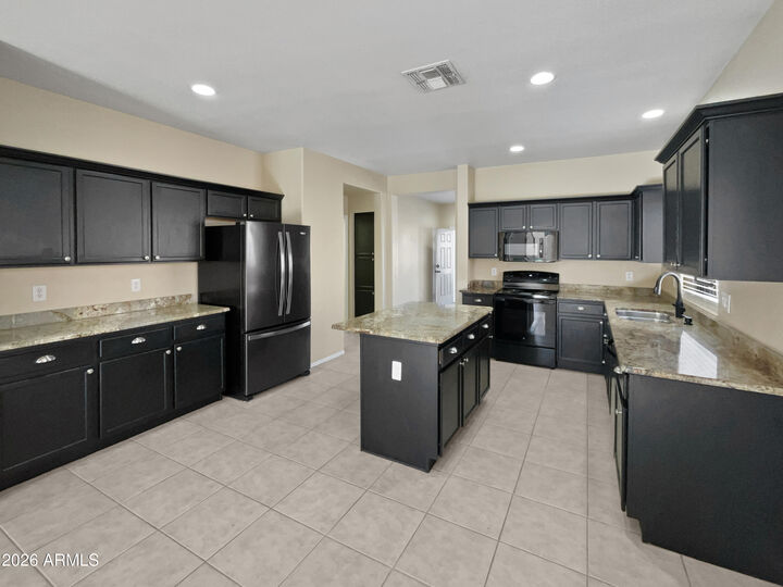 Property Photo:  2853 E Cathy Drive  AZ 85296 