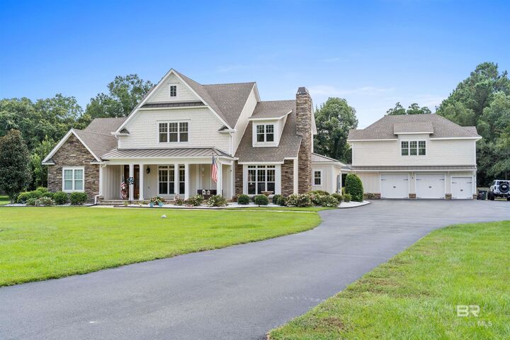 Property Photo: 9826 Tifton Way AL 36532