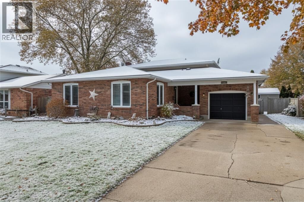 Photo de la propriété:  1105 Salisbury Street  ON N7S 3V6 