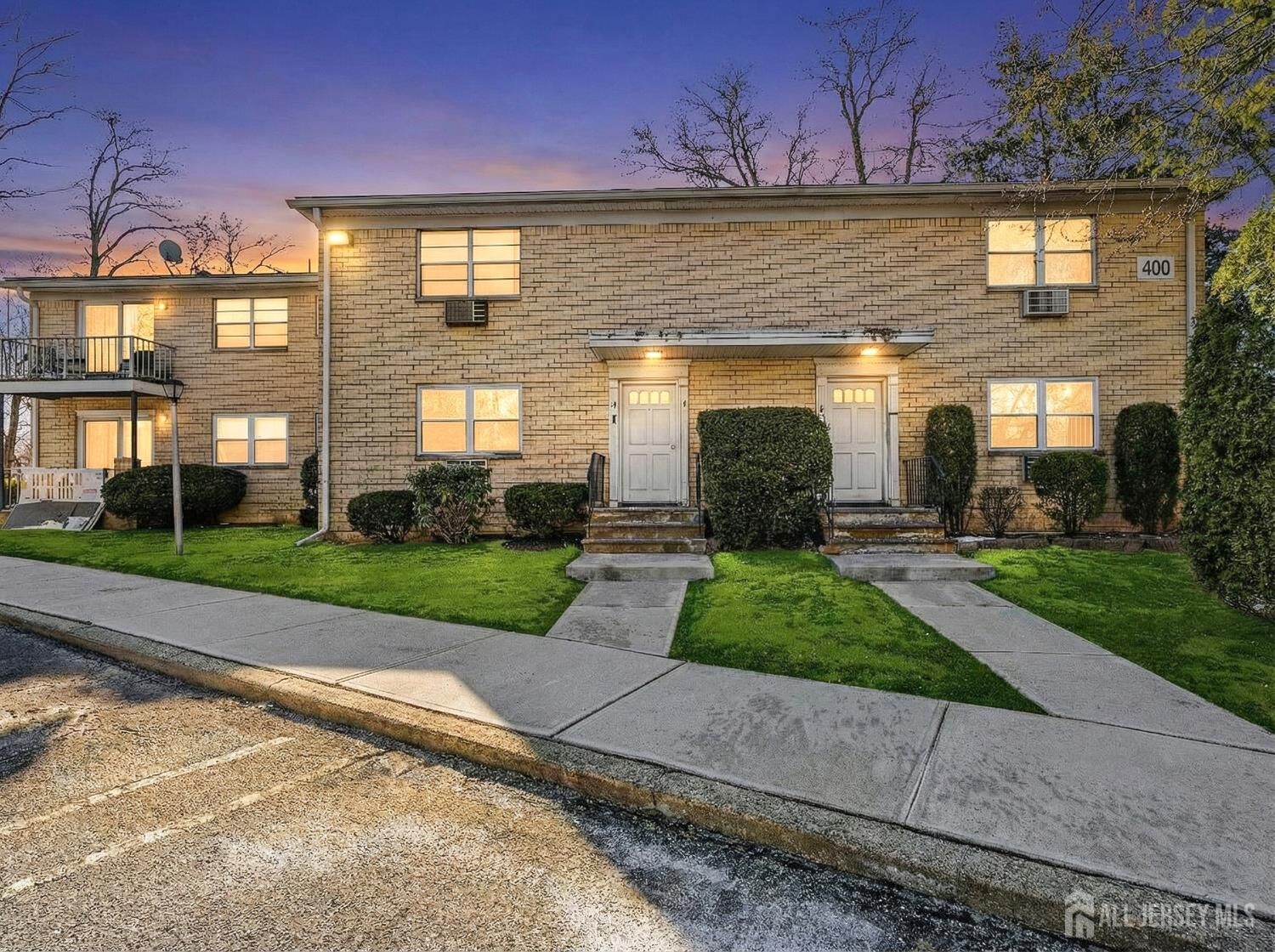 Property Photo:  400 Cranbury Road 4  NJ 08816 