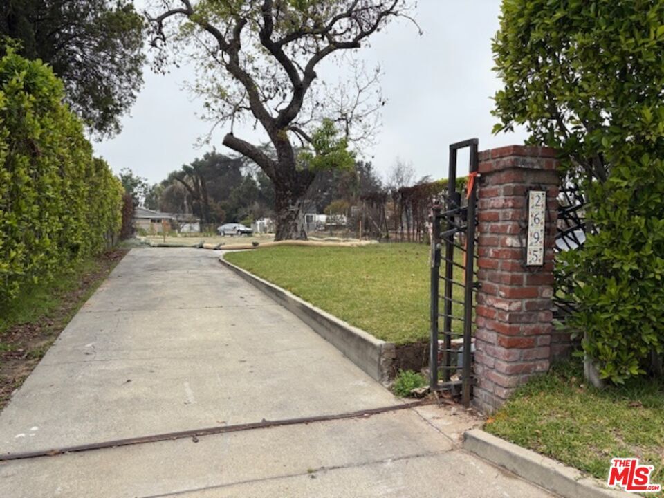 Property Photo:  2695 Olive Ave  CA 91001 