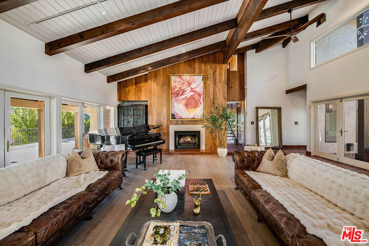 Property Photo:  2975 Calle Bonita  CA 93460 