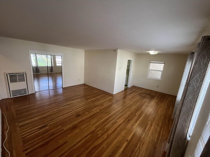 Property Photo:  844 York St A  CA 94610 